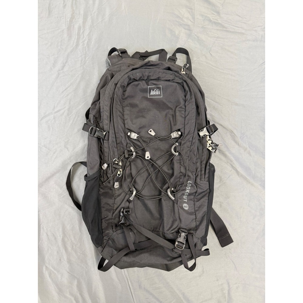 REI Lookout 40L Backpack Black Hiking Camping Technical Internal Frame Daypack